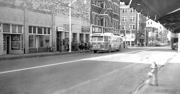 usa_m_atl_ps_1301_alabamast_19561115_bv.jpg