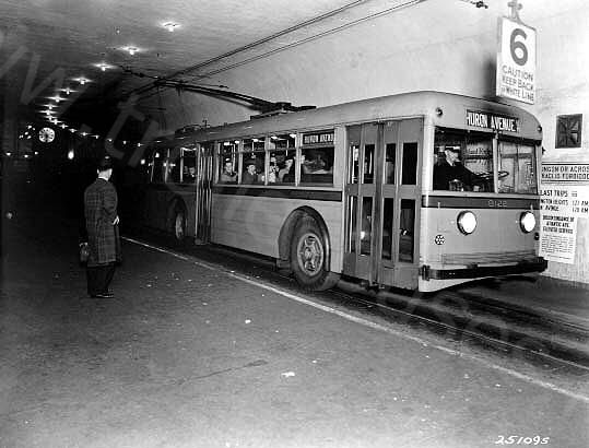 usa_m_bos_ps1_8122_02_harvsubway.jpg