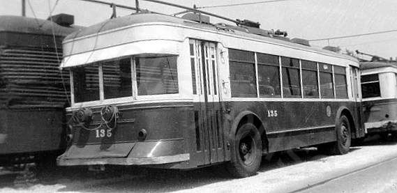 usa_m_chi_1stgen_135_northavecarhouse.jpg
