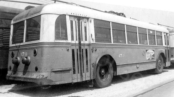 usa_m_chi_1stgen_179_northavecarhouse.jpg