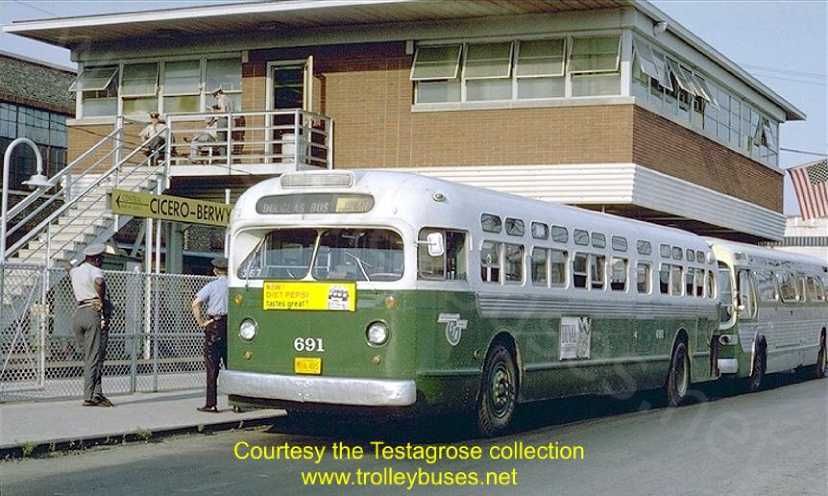 usa_m_chi_dsl_gm_691_douglaspk_19700821_jt.jpg