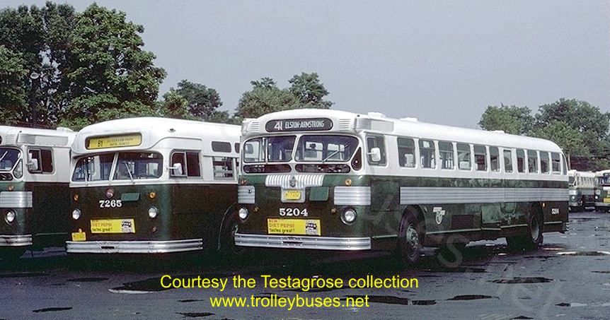 usa_m_chi_dsl_twin_5204_forestglendepot_19700819_jt.jpg