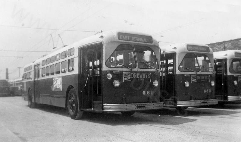 usa_m_chi_mh_9661_northave_195207_underthewire.jpg