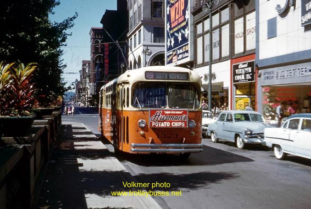 usa_m_cvg_mh_1323_ebfountsqbetvinewalnut_19590913_bv.jpg