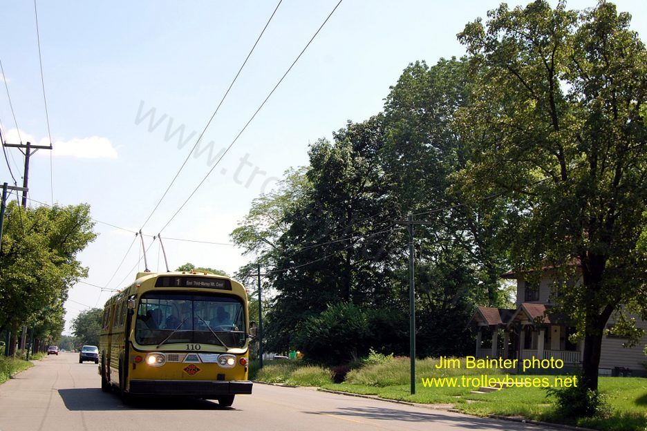 usa_m_day_bbc110fantrip_225_broadwaysoflexington_20100523_jbaint.jpg