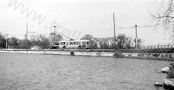 usa_m_day_brill_ct001_rt8lake.jpg