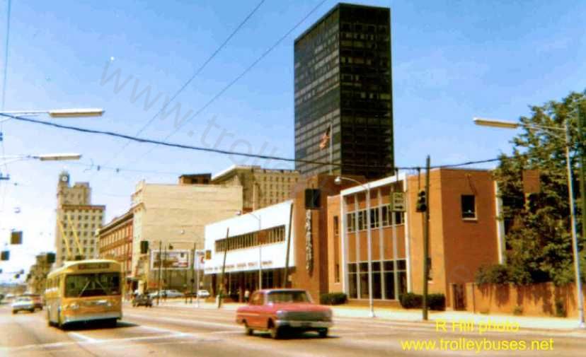 usa_m_day_flyer_900_rt1thirdpatterson_19720805_rh.jpg