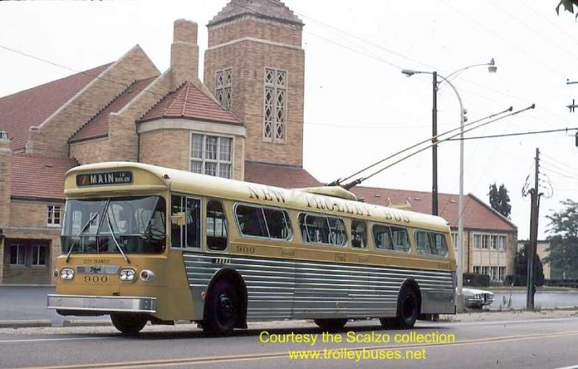 usa_m_day_flyer_900_rt7macymain_19720708_ss.jpg