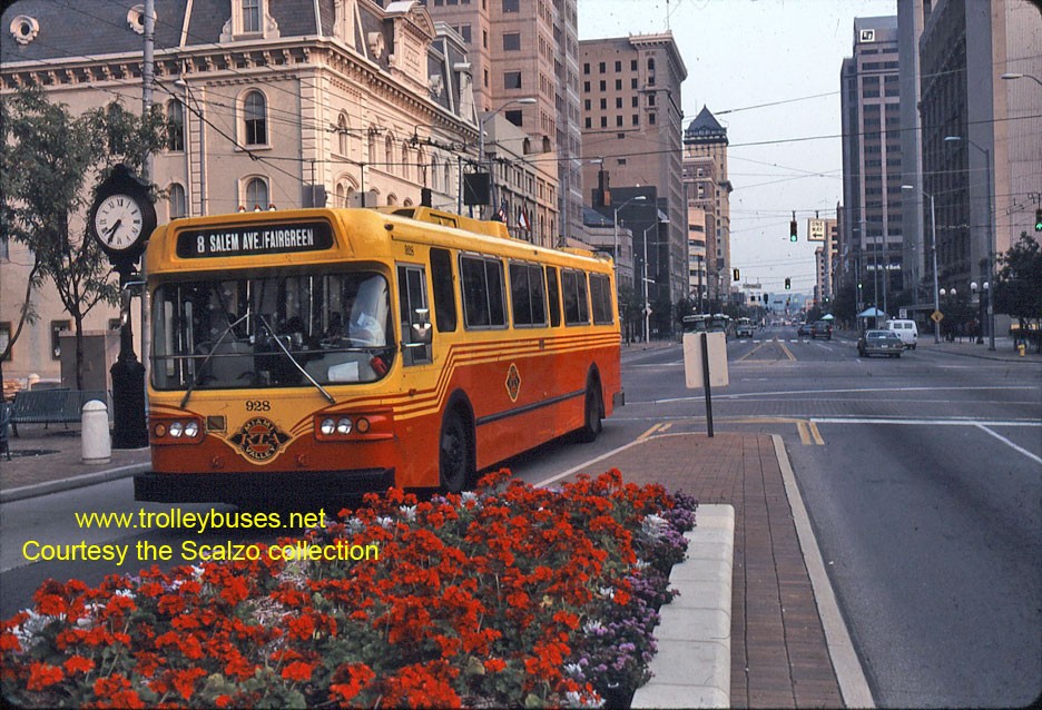 usa_m_day_flyer_928_rt8mainfirstnb_19940801_ss.jpg