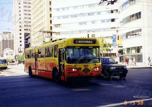 usa_m_day_flyer_936_rt8mainthird_19980819_fg.jpg
