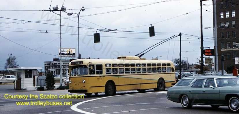 usa_m_day_mh_513_rt7monumentludlow_19721104_ss.jpg