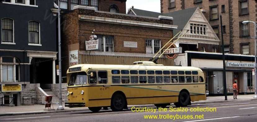 usa_m_day_mh_617_rt9mainmonument_19720707_ss.jpg