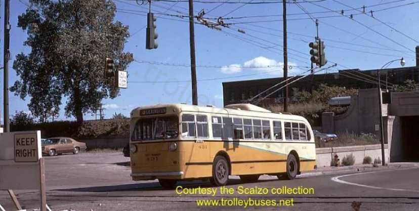 usa_m_day_ps_ct431_waynefourth_19711007_ss.jpg