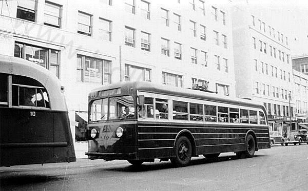 usa_m_day_ps_dx52_brill_pr10_mainst.jpg