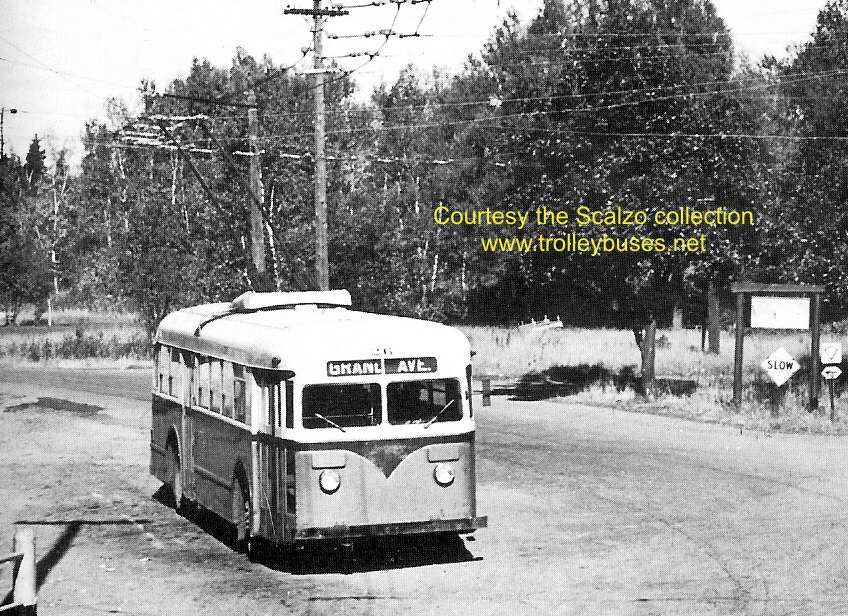 usa_m_dlh_brill_026_fondulaccloop_1950_ss.jpg