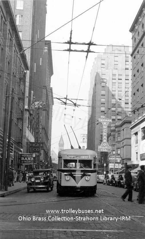 usa_m_dsm_brill_104_sixthwalnutlookingnorth_irm_ss.jpg