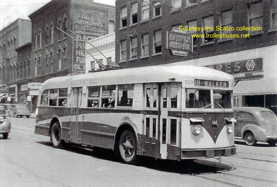 usa_m_dsm_brill_129_east6thgrandlocustsb_1940_ss_rsims.jpg