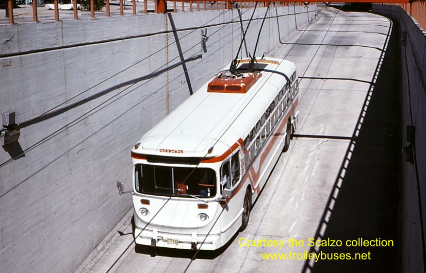 mex_m_gdl_mh_2052_federalismotunnel_19771122_ss.jpg