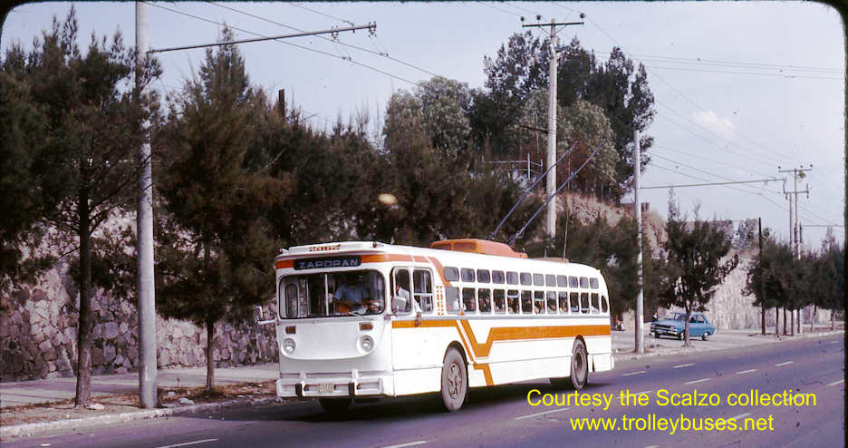 mex_m_gdl_mh_2062_comacholabaropatrio_19771121_ss.jpg