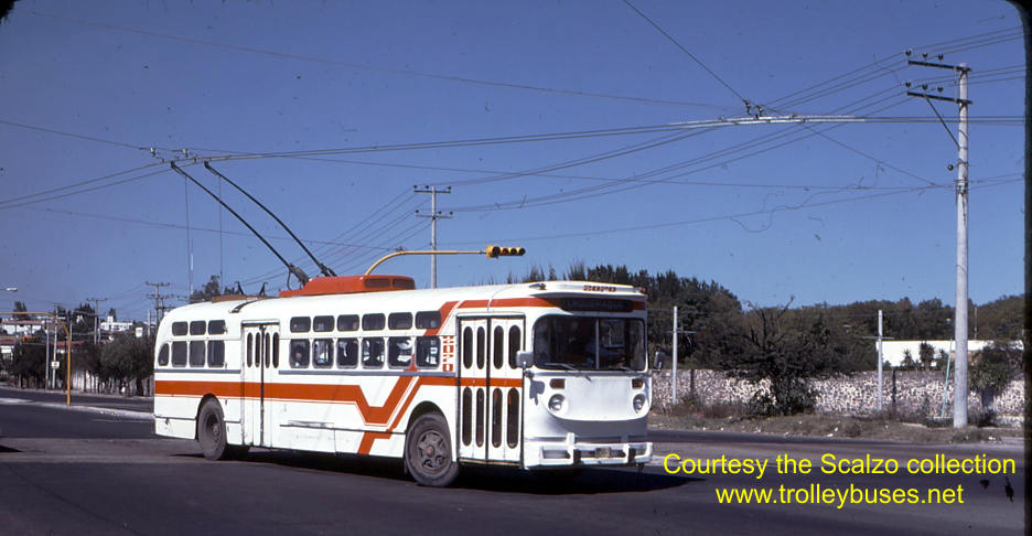 mex_m_gdl_mh_2070_camacholapatria_19771122_ss.jpg