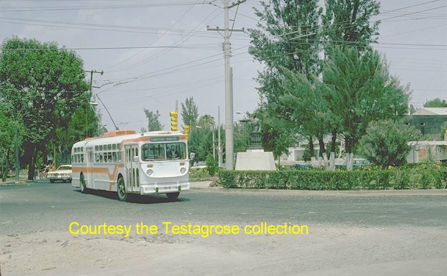 mex_m_gdl_mh_2086_circunvalaciondom_19770411_jt.jpg