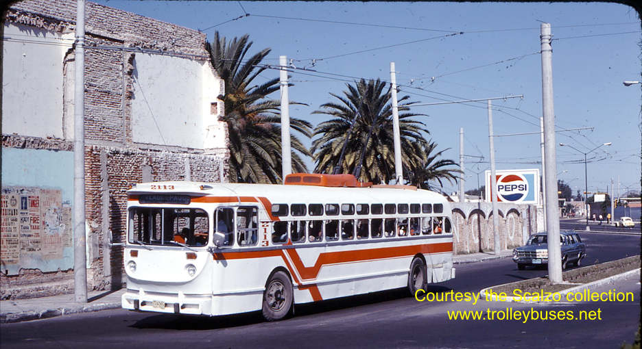 mex_m_gdl_mh_2113_20denoviembrecamacho_19771122_ss.jpg