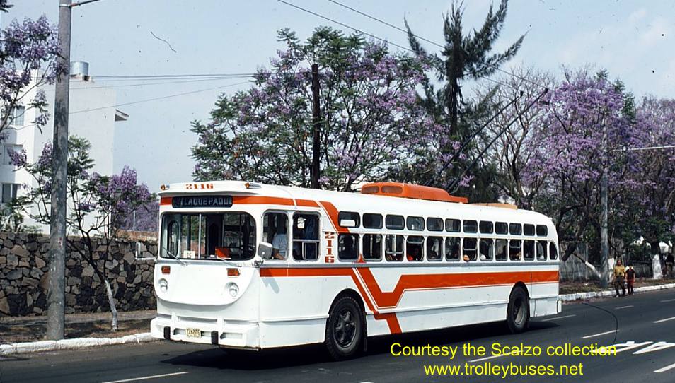 mex_m_gdl_mh_2116_camachocordobanes_19770411_ss.jpg