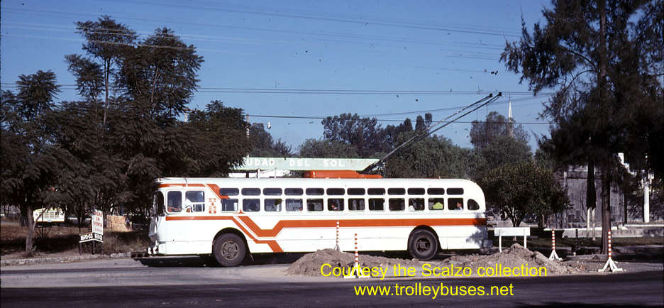 mex_m_gdl_mh_2120_mateosmoctezuma_19771122_ss.jpg