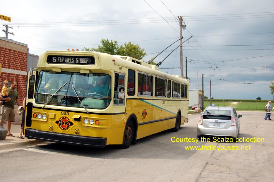 usa_m_irm_flyer_925_ebcentraldiner_20110903_ss_dsc_1611_01.jpg