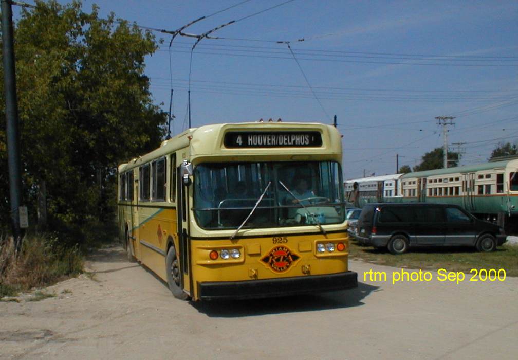 usa_m_irm_flyer_925_goingtowardmainlinexing_20000902_rtm.jpg