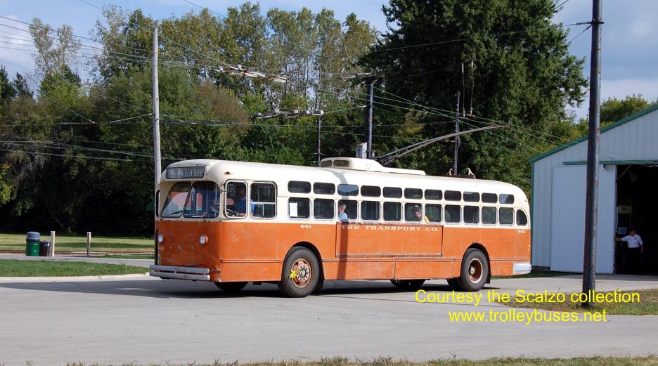 usa_m_irm_mh_441_barnpullingout_20090919_ss.jpg