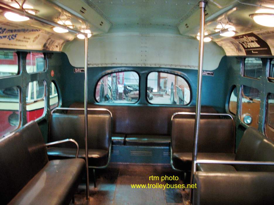 usa_m_irm_mh_9553_10_interiorback_20060729_rtm.jpg