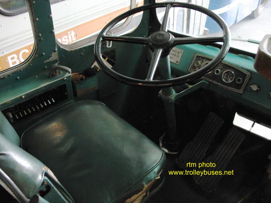usa_m_irm_mh_9553_11_interiordriver_20060729_rtm.jpg