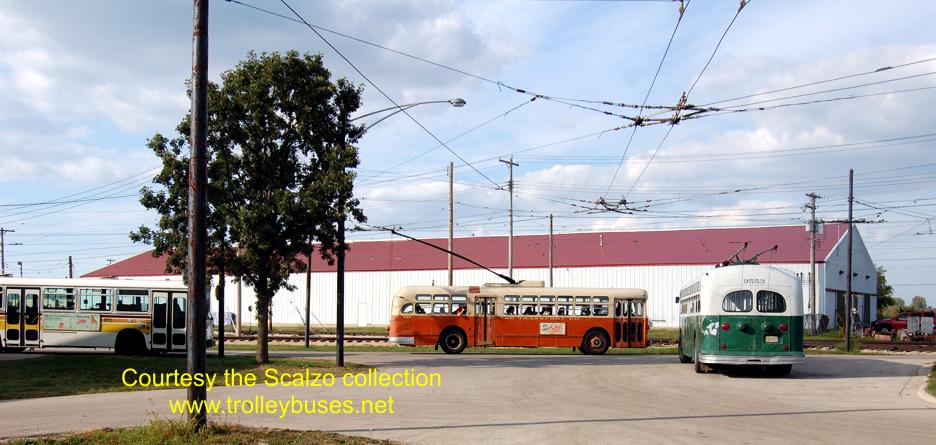 usa_m_irm_mh_9553_441_trolleybusloop_03_20090919_ss.jpg