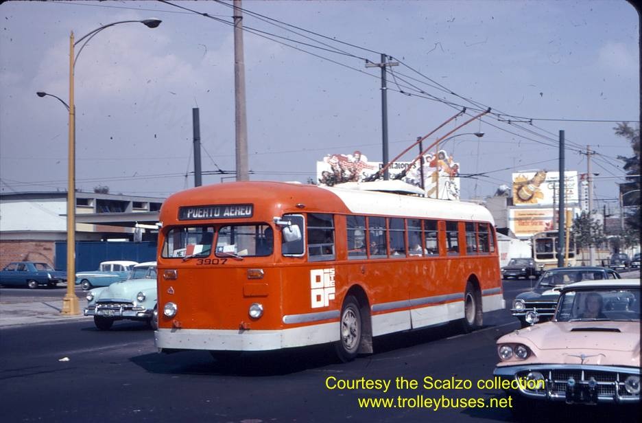 mex_m_mex_brill_3907_puertoaereocalle25_19721130_ss.jpg