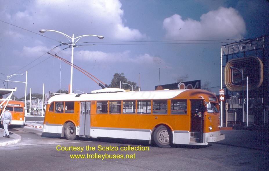 mex_m_mex_brill_3929_puertoaereoloop_19720704_ss.jpg