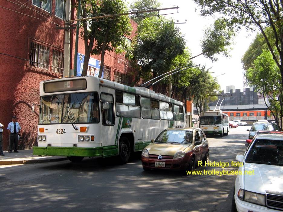mex_m_mex_masa_4224_7013_plazavictoriacalzadatlalpan_20120528_rhid_11.jpg