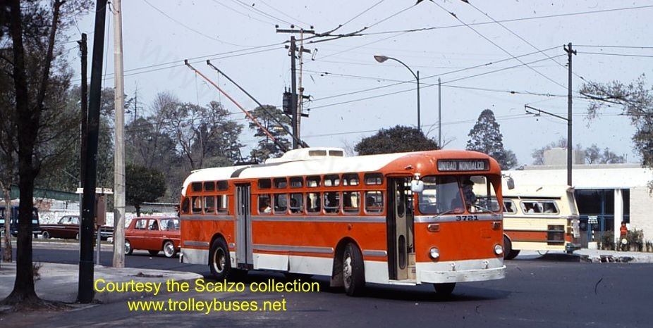 mex_m_mex_mh_3721_quevedouniversidad_19721125_ss.jpg