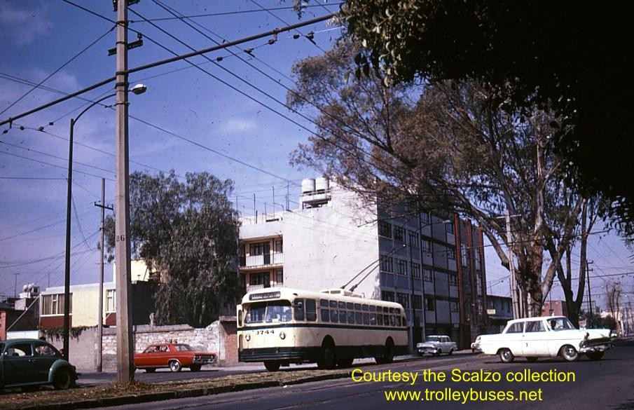 mex_m_mex_mh_3744_zapatafilipinas_19710410_ss.jpg