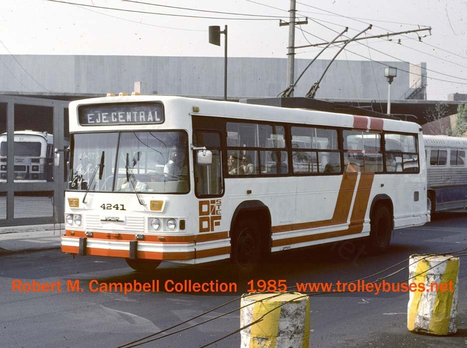 mex_m_mex_tosh_4241_terminaldelautobusesdelnorte_198502_bobc.jpg