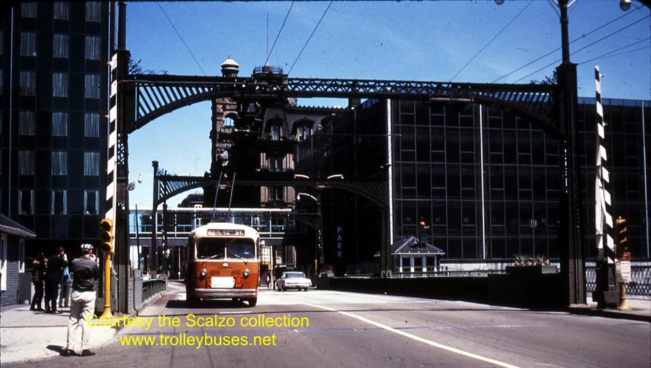 usa_m_mke_mh_20_clybournstbridge_1960s_ss.jpg