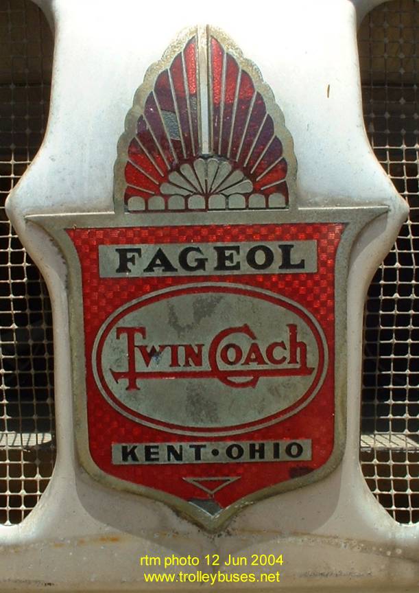 usa_m_museums_oerm_fageoltwincoachemblem_02_20040612_rtm.jpg