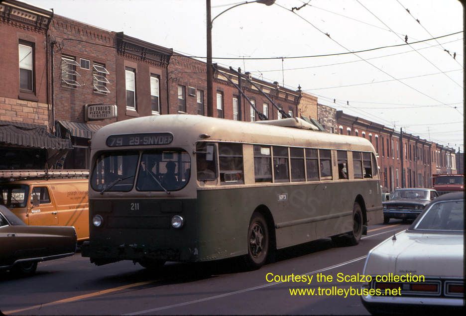 usa_m_phl_brill_211_snyder12th_19711015_ss.jpg