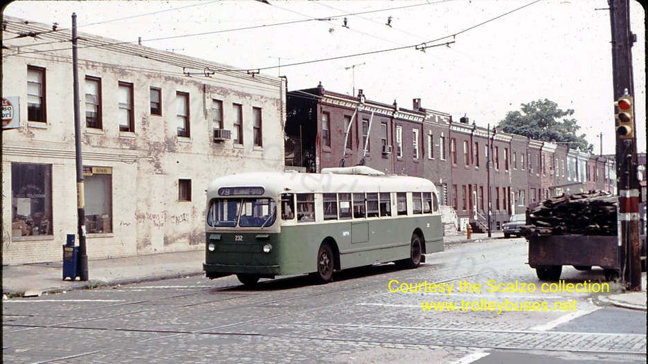 usa_m_phl_brill_232_snyder5th_19700830_ss.jpg