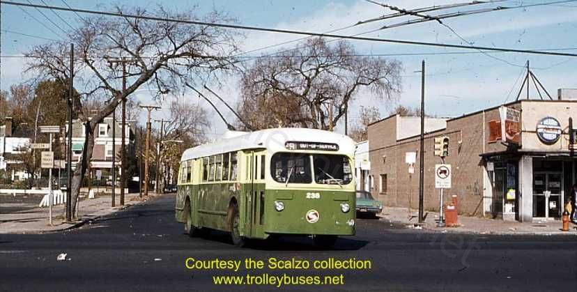 usa_m_phl_brill_238_oregon21st_19741110_ss.jpg