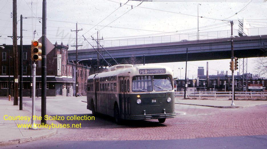 usa_m_phl_mh_316_waynejunction_197103_ss.jpg