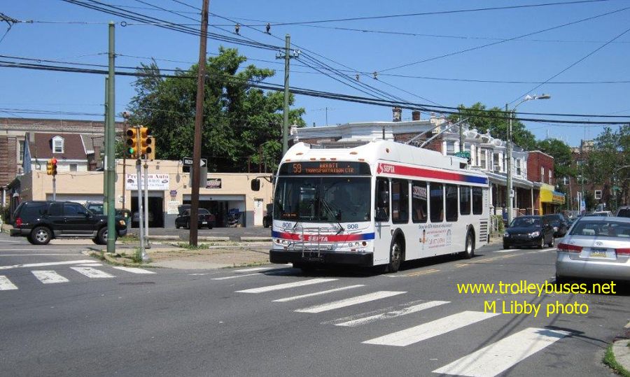 usa_m_phl_newflyer_808_oxfordfoulkrod_mlibby.jpg