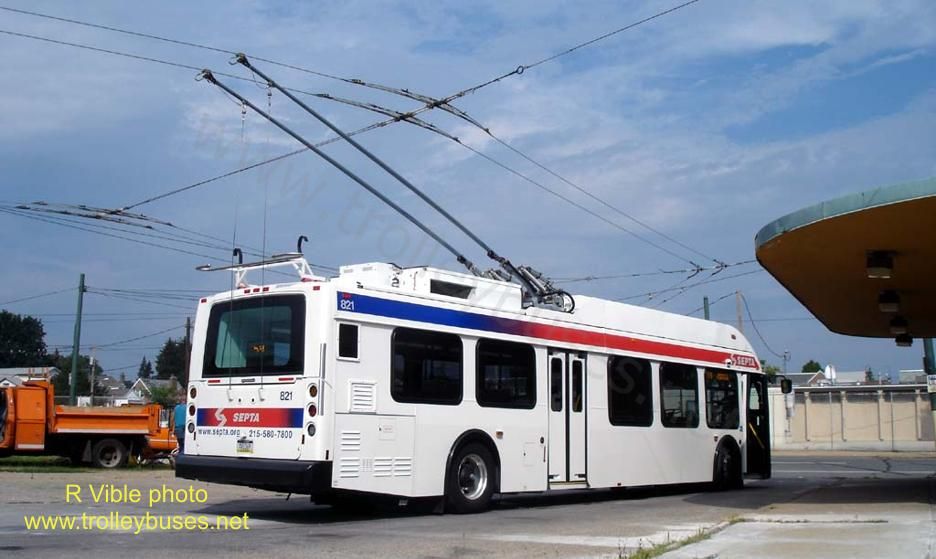 usa_m_phl_newflyer_821_bellscorner_20080731_rvible.jpg