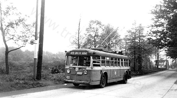 usa_m_psct_yellow_024_newark_bv.jpg