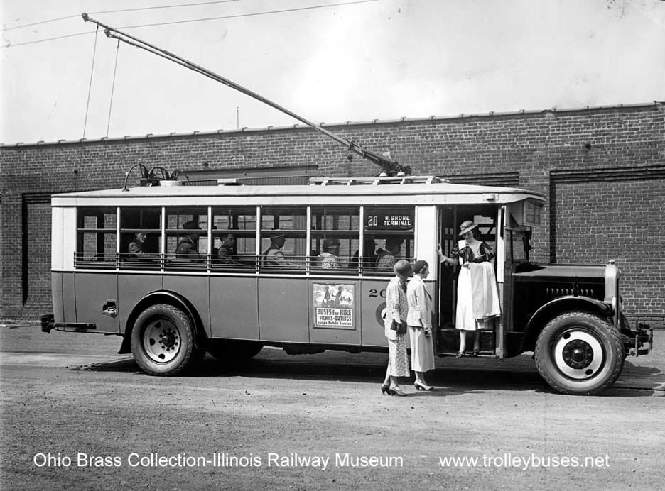 usa_m_psct_yellow_2015_demonstrator_1934_irm_ss.jpg